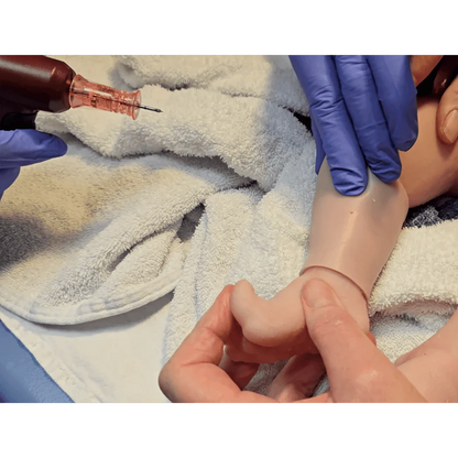 Baby SIMira - Neonatal Genoplivningsdukke
