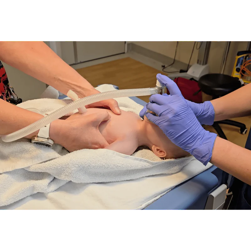 Baby SIMira - Neonatal Genoplivningsdukke