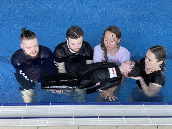 Avanceret vandredningsdukke - Småbørn